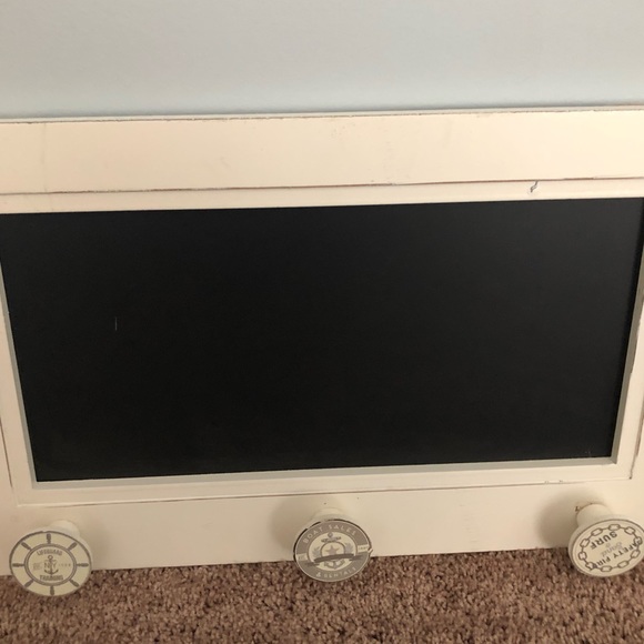 CHALKBOARD w/ 3 Hanging Hooks - Picture 3 of 4